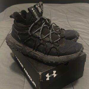Under Armour Fat Tire Summit Sneakers sz 9.5